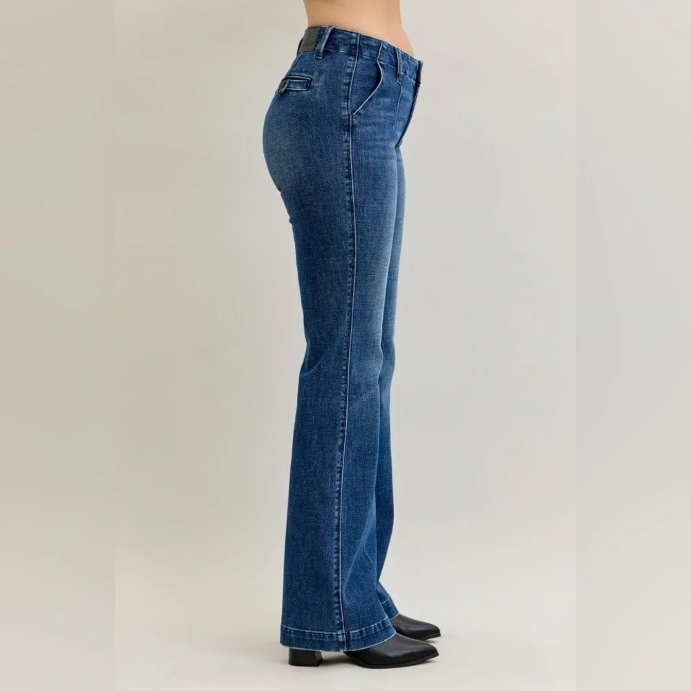 FEW LEFT! Judy Blue Full Size Mid Rise Bootcut Jeans with Welt Pockets Plus Size - Picture 5 of 16
